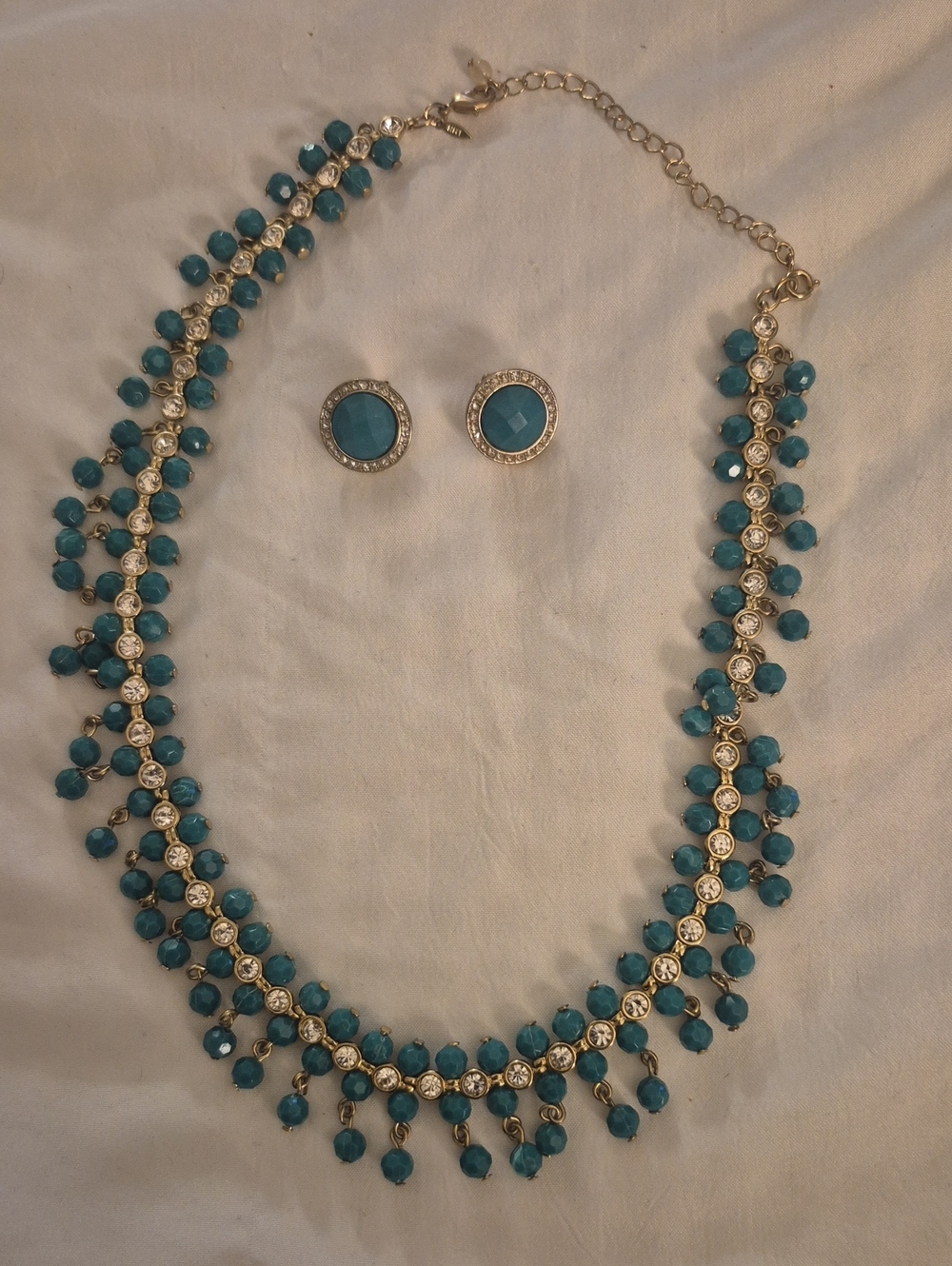 Vintage NRT for Avon Blue Green Fringe Necklace Earrings Set